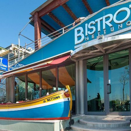 Hotel Nettuno Cattolica Exterior foto